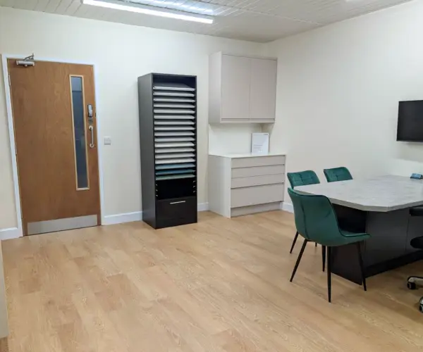 Aston Cox Business-unit